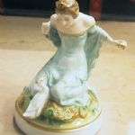 274 6028 FIGURINE